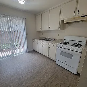 1026 Hazel St #C — Photo 3