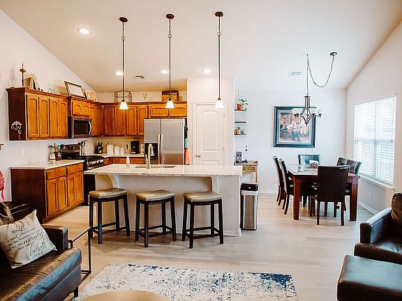 Living looking to kitchen