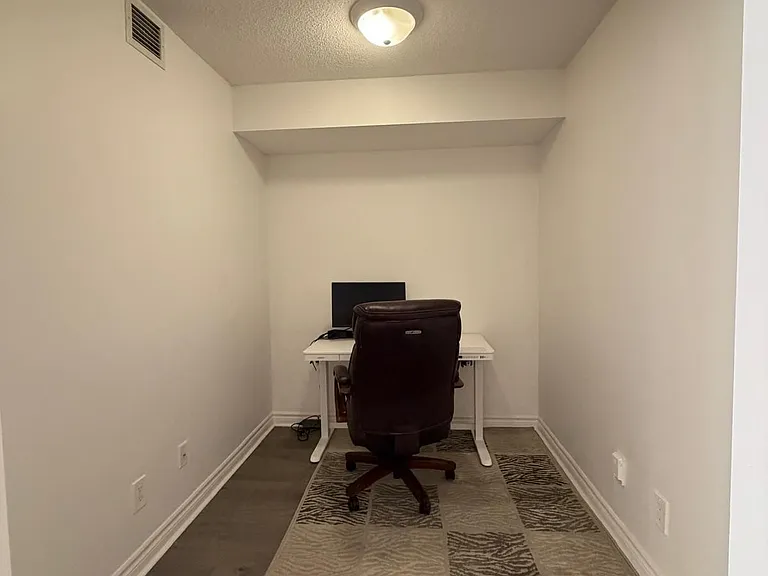 19 Barberry Pl #416 — Photo 14