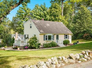 22 Newburgh Rd, Nashua, NH 03062