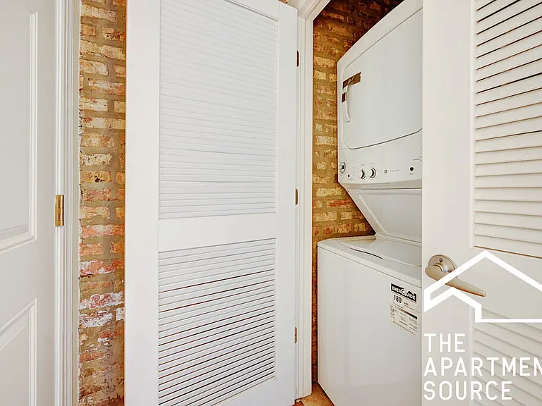 2834 N Albany Ave #G — Photo 12