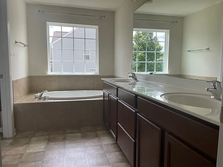 3154 Cranberry Ridge Dr — Photo 3