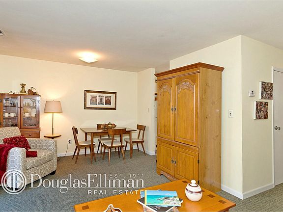 5th image of 116 Westend Ave APT 40