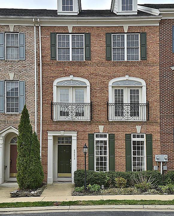 1st image of 42473 Regal Wood Dr