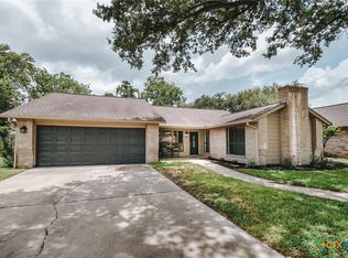 505 Bramble Bush Ln, Victoria, TX 77904