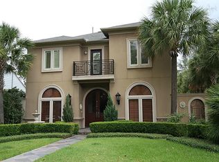 4900 Linden St, Bellaire, TX 77401