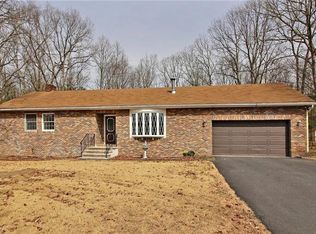 379 Irish Ln, Stroudsburg, PA 18360