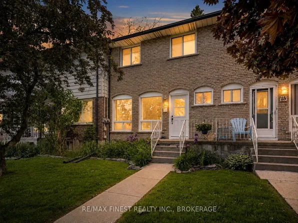 30 Addington St #14, Loyalist, ON K7N 1C5