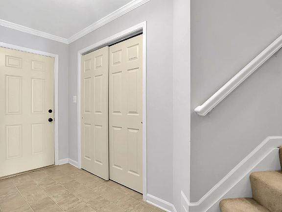 4th image of 930 Monet Dr