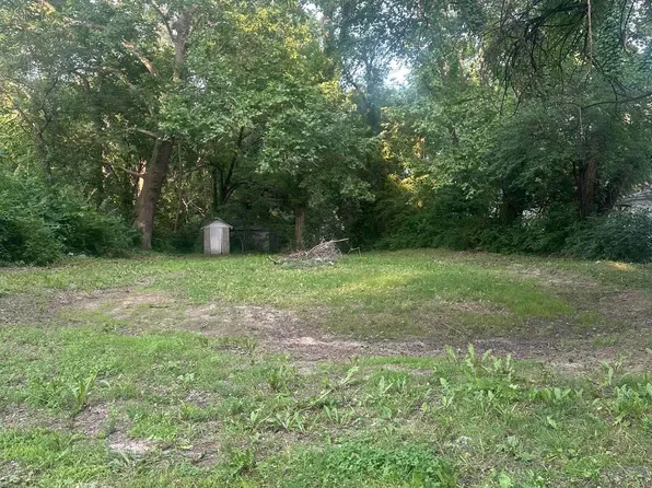 1918 NE Quincy St, Topeka, KS 66608