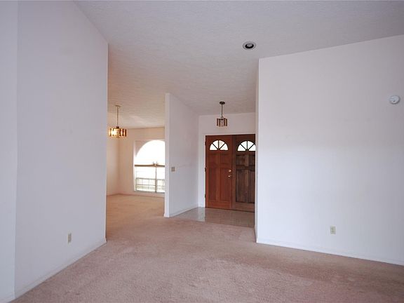 5th image of 11401 E Queensway Dr