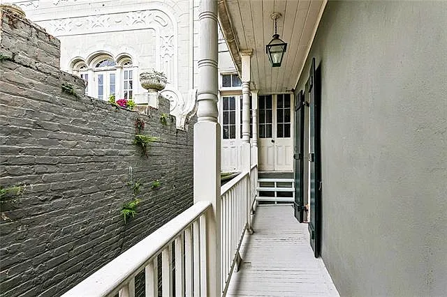 525 Dumaine St #102 — Photo 8