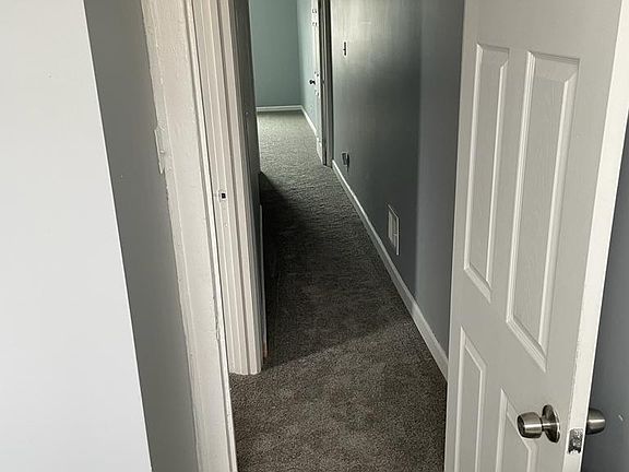 4th image of 3559 Saint Clair St #3559
