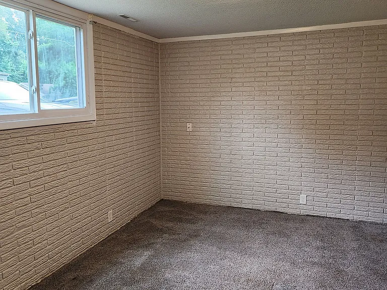 315 E Watrous Ave #317 — Photo 7