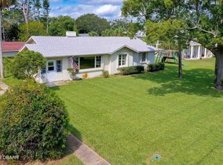 1654 Riverside Dr, Holly Hill, FL 32117