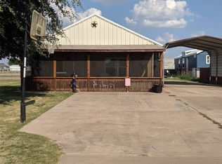 815 W Cleburne Rd, Crowley, TX 76036