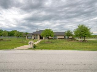 422 N Hardeman Cir, Justin, TX 76247