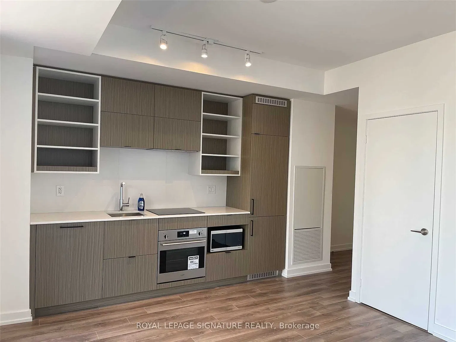 20 Edward St — Photo 3