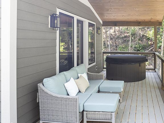 3rd image of 3102 Mitzi Way