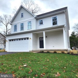 1207 Hawthorne St, Shady Side, MD, 20764