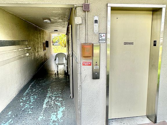 4th image of 5720 13th Ave N APT 302B