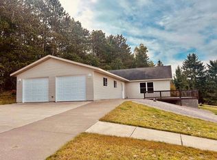 515 Sunset Ridge Ave, Gays Mills, WI 54631