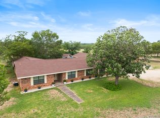 1373 County Road 373, Uvalde, TX 78801