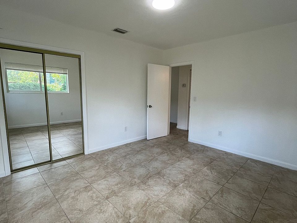 1st image of 1910 NW 29th St #11267246