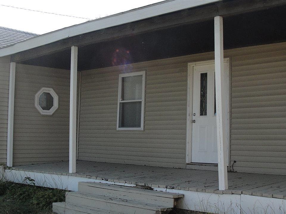 2nd image of 2431 Highway 96 N