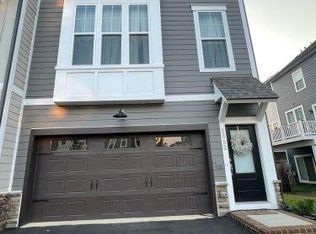 1692 Beech Leaf St, Dumfries, VA 22026