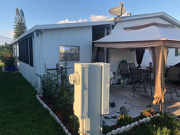 3rd image of 307 Ivy Ln #17