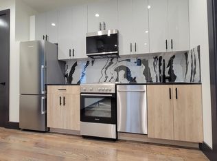 2736 E 21st St, Brooklyn, NY 11235