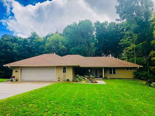 1st image of 1018 Sand Ln