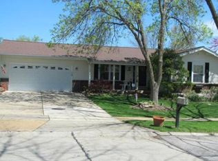 1323 Green Elm Dr, Fenton, MO