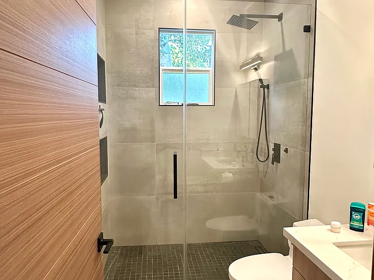 2nd Bathroom