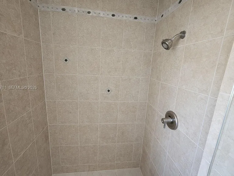 1440 Graham Cir — Photo 17
