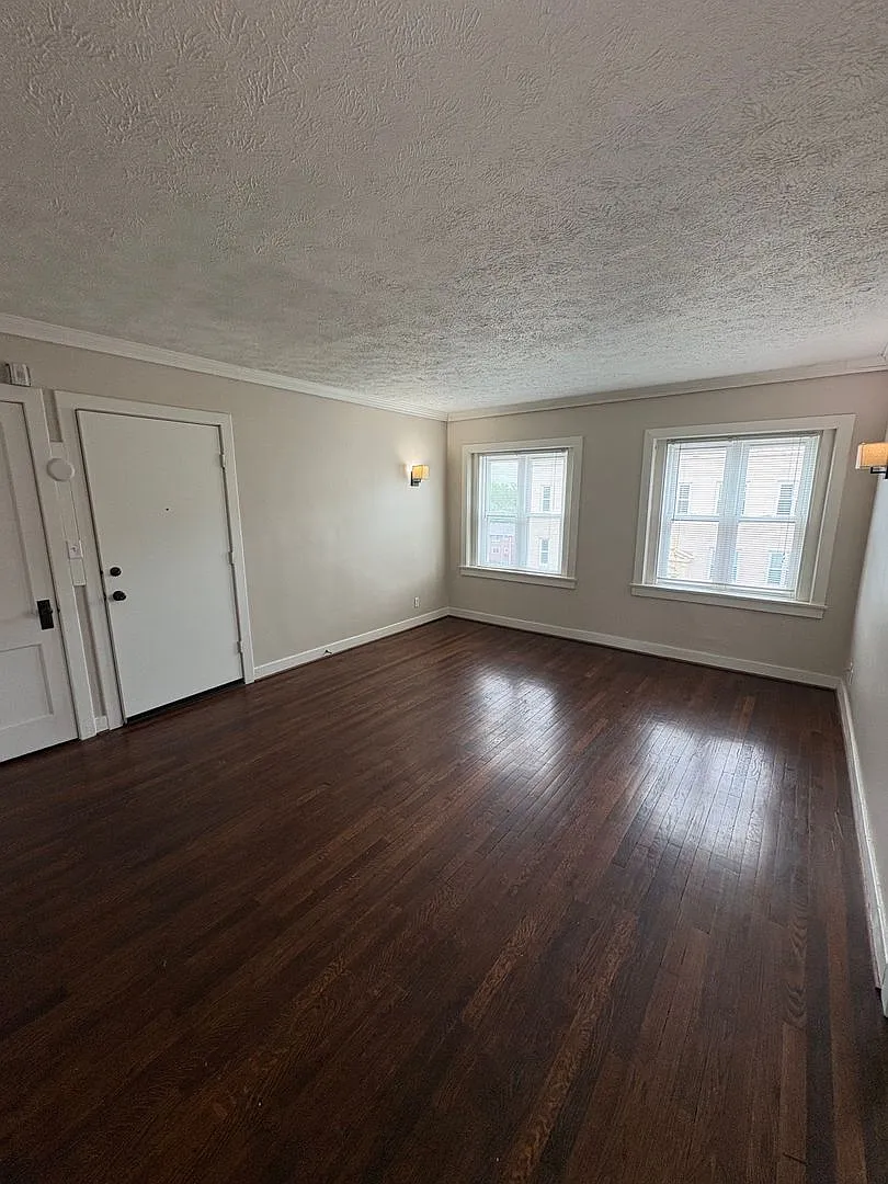 Carberry Apartments (3910 Cass St.) — Photo 4