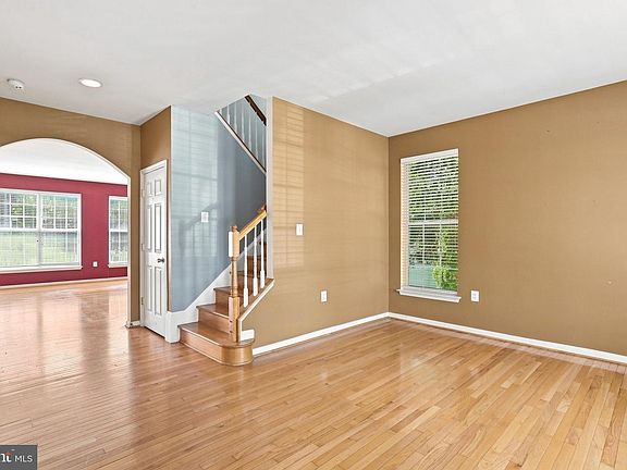 3rd image of 109 Burnlea Rd