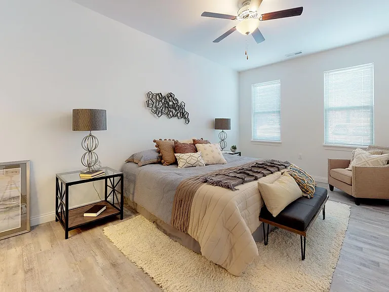 1001 Russell Blvd — Photo 11
