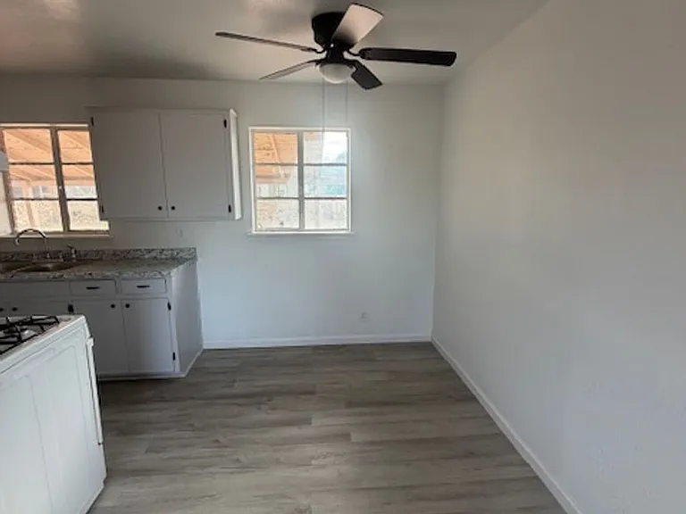 9523 Charleston St — Photo 6