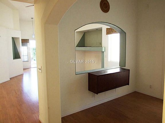 2nd image of 4015 Weybridge Dr #4015