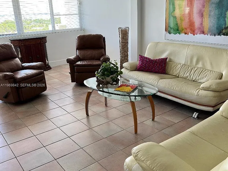 5005 Collins Ave #1404 — Photo 5