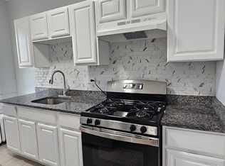 1477 Chapel St #A4, New Haven, CT 06511