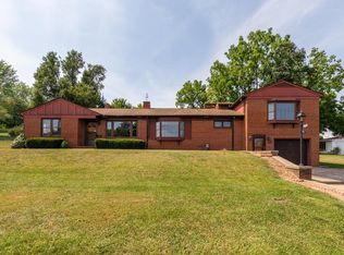 941 Sherwood Ave, Waynesboro, VA 22980