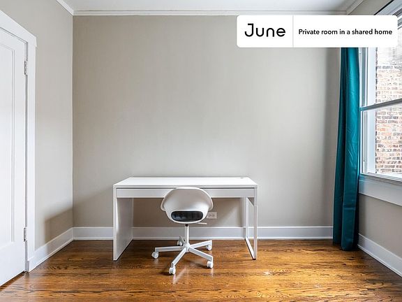 4th image of 3304 W Armitage Ave #C