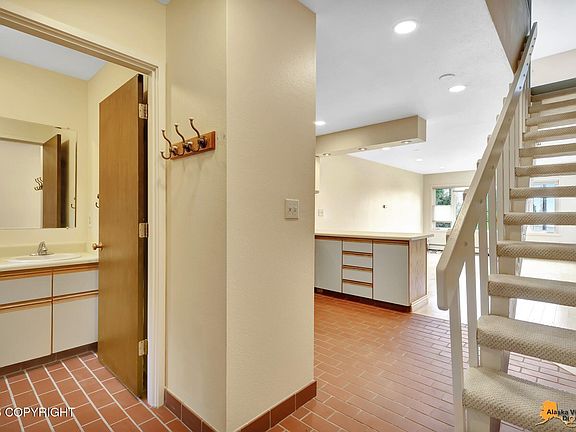 4th image of 830 O Pl #830