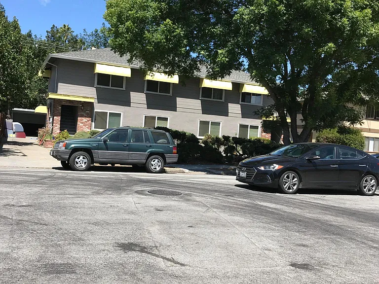 Front of 4 plex