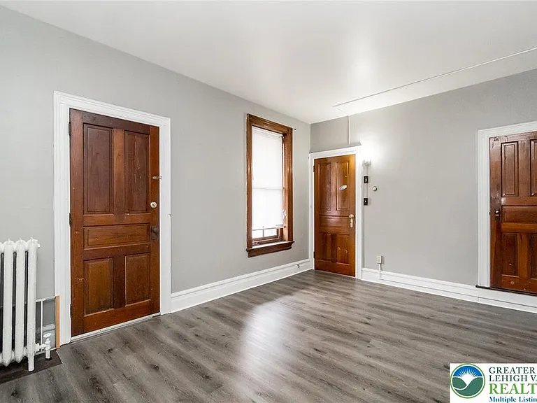 164 W Main St #HOUSE — Photo 18