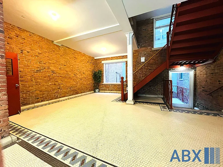 425 Keap St #4A — Photo 20