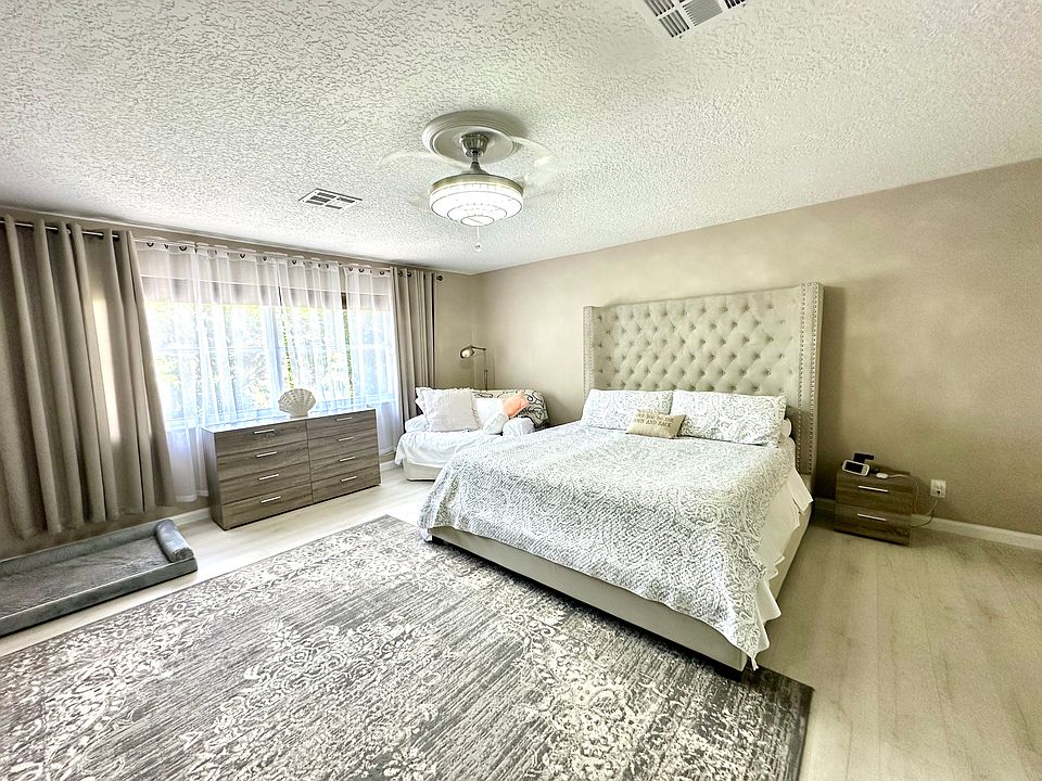 1st image of 12310 Wedge Way #123